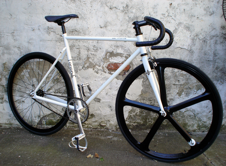 origin8 fixie bike