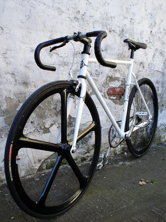 origin8 fixie bike